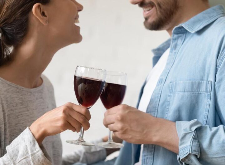 7 Things To Consider While Celebrating Your Anniversary