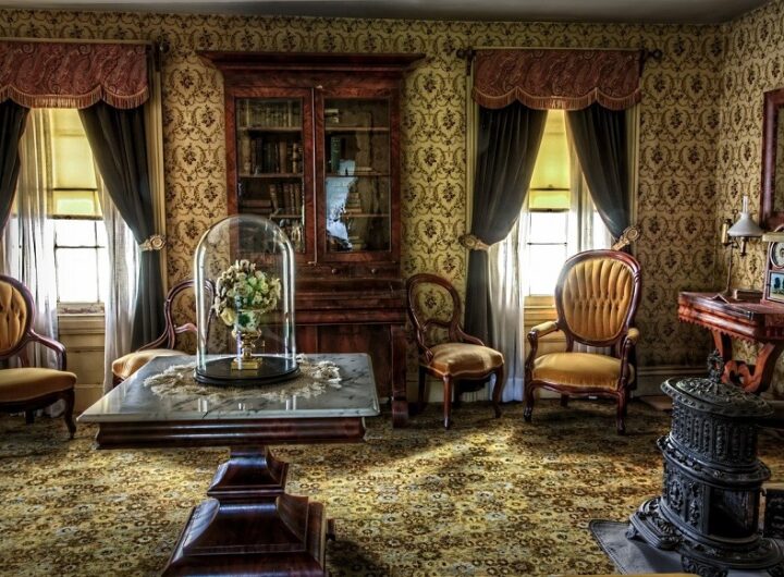 Antique Valuations